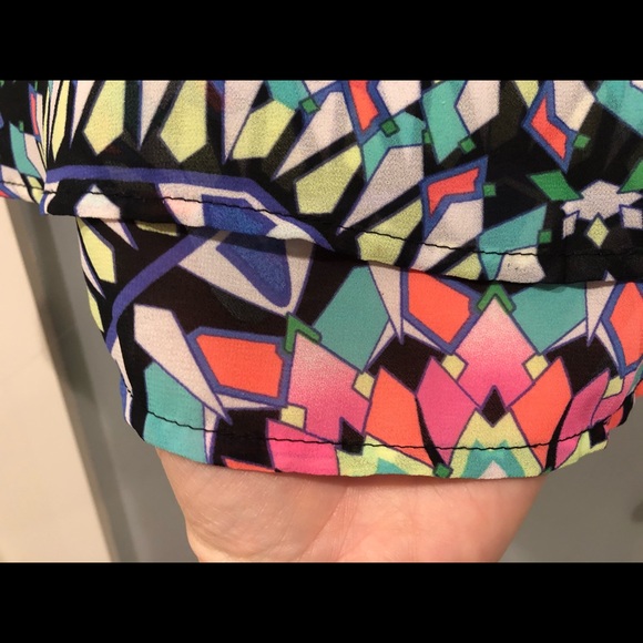 Super cute Aztec dress NWOT - Picture 7 of 10